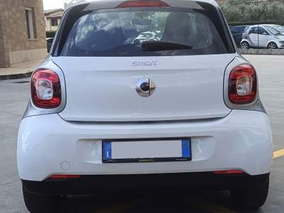 Smart ForFour 70 1.0 twinamic Passion Bianco usata SORA