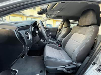 Toyota Auris ADATTAMENTI DISABILI 1.8 IBRIDA SI A NEOPATENTATI Grigio usata Zugliano