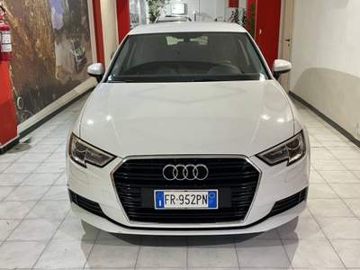 Audi A3 30 1.6 tdi Business 116cv Bianco usata Sassari