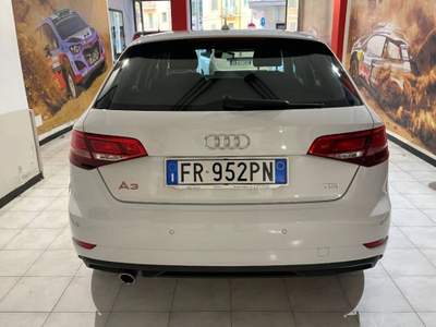 Audi A3 30 1.6 tdi Business 116cv Bianco usata Sassari