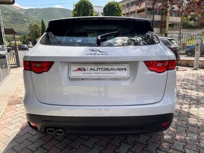 Jaguar F-Pace 2.0 D 180 CV AWD aut. Portfolio MY 2019 Bianco usata Acquasparta