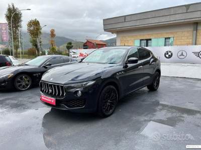 Maserati Levante Levante V6 AWD Granlusso usata Fondi