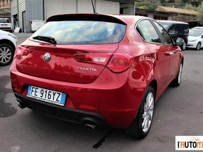 Alfa Romeo Giulietta  2.0 jtdm Super 175cv tct Rosso usata Aci Catena