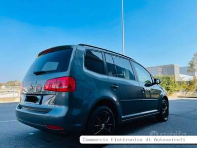 Volkswagen Touran 1.4 16V TSI 150CV Highline Ecofuel usata Sesto ed Uniti