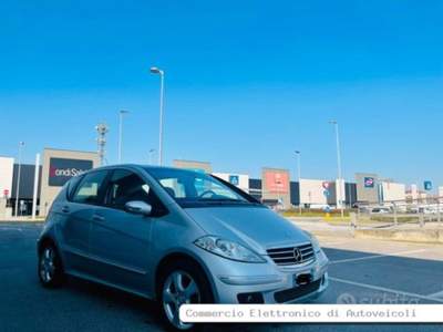 Mercedes-Benz Classe A A 200 Avantgarde usata Sesto ed Uniti