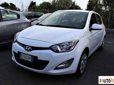 Hyundai i20  5p 1.2 Classic econext (bluedrive) Gpl Bianco usata Aci Catena