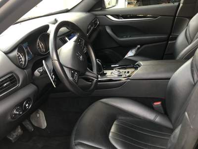 Maserati Levante Granlusso Nero usata Castel di Sangro