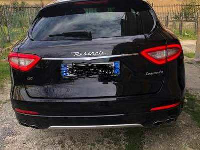 Maserati Levante Granlusso Nero usata Castel di Sangro