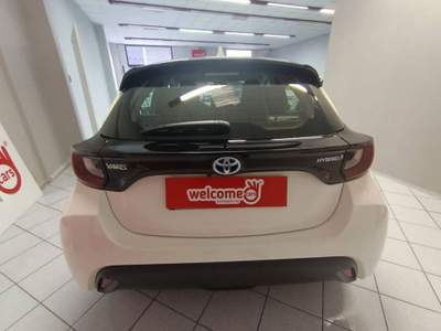 Toyota Yaris 1.5 hybrid Active Bianco usata Sassari
