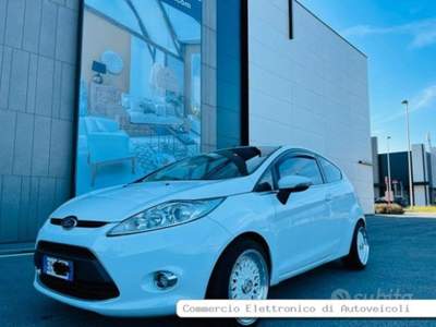 Ford Fiesta Fiesta 1.4 TDCi 70CV 3 porte Titanium usata Sesto ed Uniti