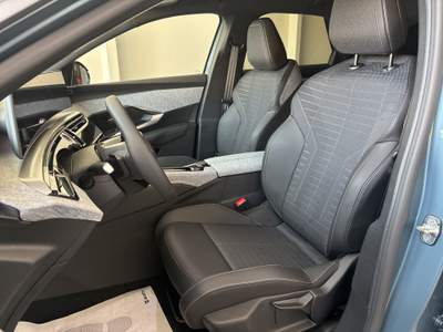 Peugeot 3008 Hybrid 136 e-DCS6 Allure Blu/Azzurro usata Rovigo