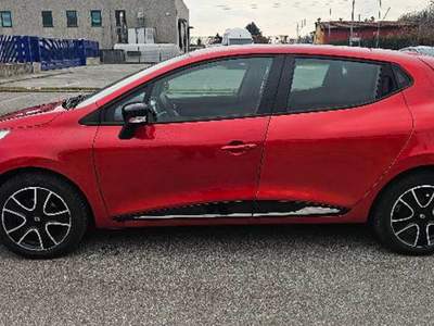 Renault Clio renault clio 4 Rosso usata Barzana