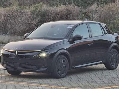 Lancia Ypsilon Nuova  Ibrida My24 Nuova  1.2 100cv Ibrida Nero usata Novi Ligure