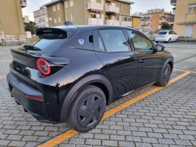 Lancia Ypsilon Nuova  Ibrida My24 Nuova  1.2 100cv Ibrida Nero usata Novi Ligure