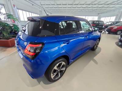 Suzuki Swift 1.2 Hybrid Top Blu/Azzurro usata Riva presso Chieri
