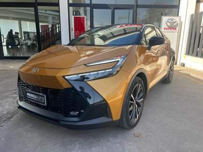 Toyota C-HR 2.0 PHEV Lounge Premiere Arancione usata Sassari