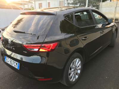 Seat Leon Tettuccio apribile, tenuta perfettamente Nero usata Caserta