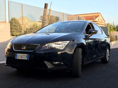 Seat Leon Tettuccio apribile, tenuta perfettamente Nero usata Caserta