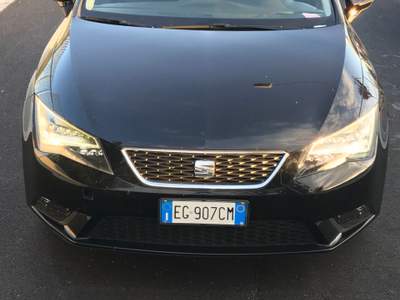 Seat Leon Tettuccio apribile, tenuta perfettamente Nero usata Caserta