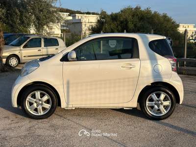 Toyota iQ iQ 1.0 Sol cvt Bianco usata SAN GREGORIO DI CATANIA