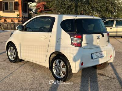 Toyota iQ iQ 1.0 Sol cvt Bianco usata SAN GREGORIO DI CATANIA