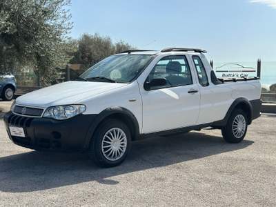 Fiat Strada strada 1.3 mjt 16v Adventure 85cv Pickup Bianco usata SAN GREGORIO DI CATANIA