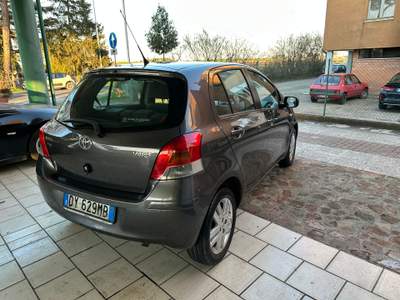 Toyota Yaris TOYOTA YARIS 1.4 D-4D (12 RATE) Grigio usata LUGO