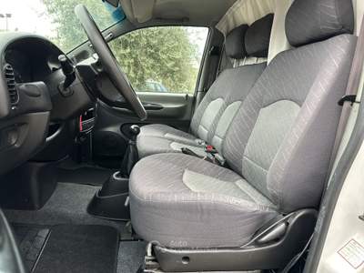 Hyundai H-1 H-1 2.5 crdi p.c. Style 3p.ti Bianco usata SAN GREGORIO DI CATANIA