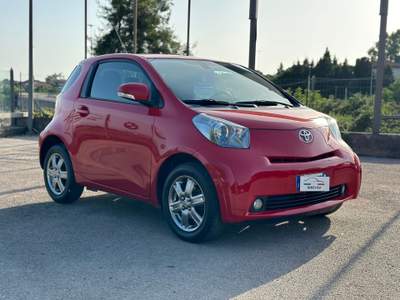 Toyota iQ iQ 1.0 Sol cvt Rosso usata SAN GREGORIO DI CATANIA