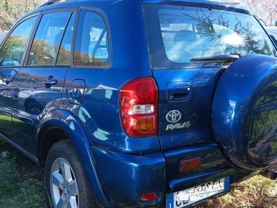 Toyota RAV4 2.0 d-4d 16v Sol 5p FL Blu/Azzurro usata Gioia Sannitica