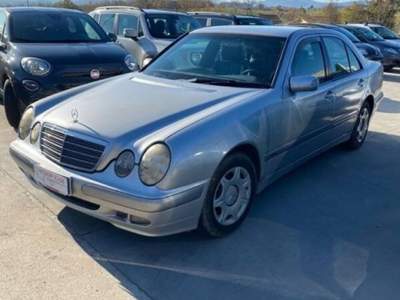 Mercedes-Benz Classe E E 220 td cdi Elegance Argento usata Gioia Sannitica