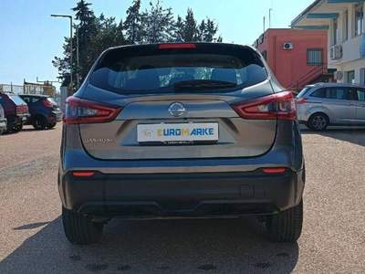 Nissan Qashqai 1.3 dig-t Business 140cv Argento usata Tortolì