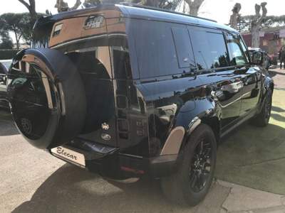 Land Rover Defender 110 2.0 SD4 240CV AWD Auto Nero usata Roma