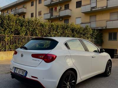 Alfa Romeo Giulietta Alfa Romeo Giulietta 1.6 JTDm 120cv Diesel  Bianco usata Olevano sul Tusciano