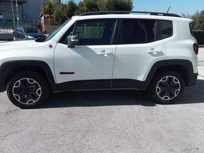 Jeep Renegade 2.0 Mjt 170CV 4WD Active Drive Low Trailhawk Bianco usata Recanati