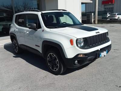Jeep Renegade 2.0 Mjt 170CV 4WD Active Drive Low Trailhawk Bianco usata Recanati