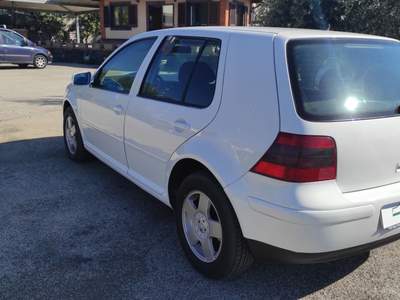 Volkswagen Golf Golf 1.9 TDI/110 CV cat 5p. Comfortline Bianco usata SAN GREGORIO DI CATANIA