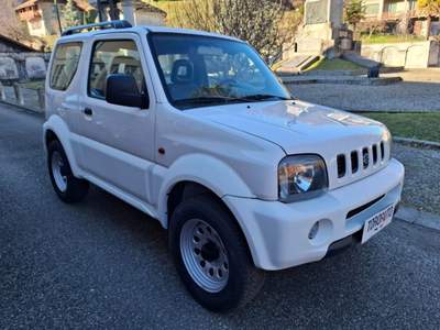 Suzuki Jimny 1.3i 16V cat 4WD JLX NEOPATENTATO Bianco usata Varallo