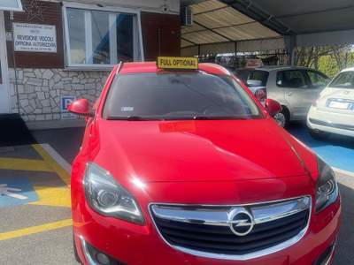 Opel Insignia BELLISSIMA STATION WAGON Rosso usata Manzano