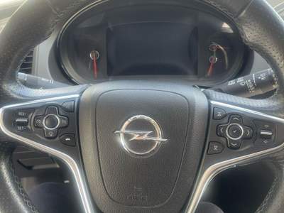 Opel Insignia BELLISSIMA STATION WAGON Rosso usata Manzano