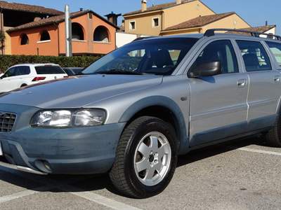 Volvo V70/XC70 2.4i turbo 20V cat AWD T XC Grigio usata Colognola ai Colli
