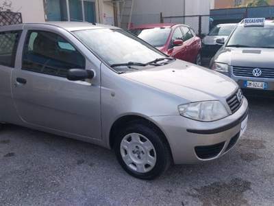 Fiat Punto 1.2i cat 3 porte ELX Grigio usata Urbino