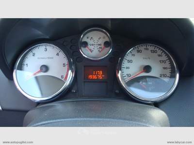 Peugeot 207 207 1.6 HDi 110 CV 3p. XS Bianco usata Zafferana Etnea