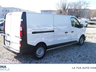 Renault Trafic  t30 2.0 blue dci 150cv l2h1 Bianco usata Marcianise