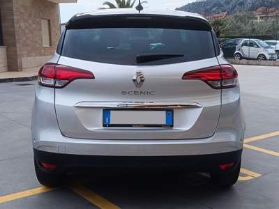 Renault Scénic dCi 8V 110CV Energy Intens Grigio usata SORA