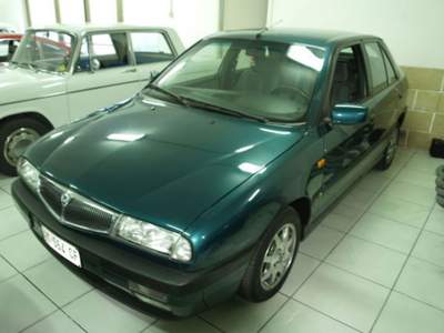 Lancia Delta  Verde usata Sava