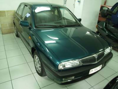 Lancia Delta  Verde usata Sava