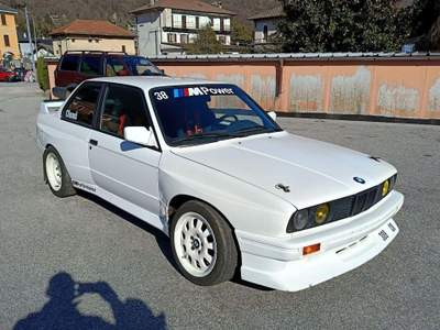 BMW Serie 3 330Ci e30 motore 4.4 v8 usata Lomazzo