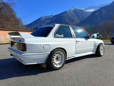 BMW Serie 3 330Ci e30 motore 4.4 v8 usata Lomazzo