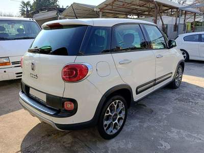 Fiat 500 L 1.3 mjt Trekking 85cv Bianco usata Lomazzo